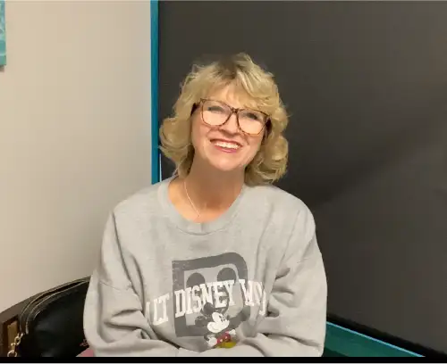 Melissa W. of Orland Park, IL after vein treatment at United Vein & Vascular Centers