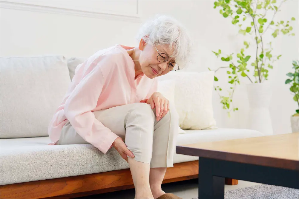 https://unitedveincenters.com/wp-content/uploads/2026/09/foot-and-leg-cramps-treatment-options.webp
